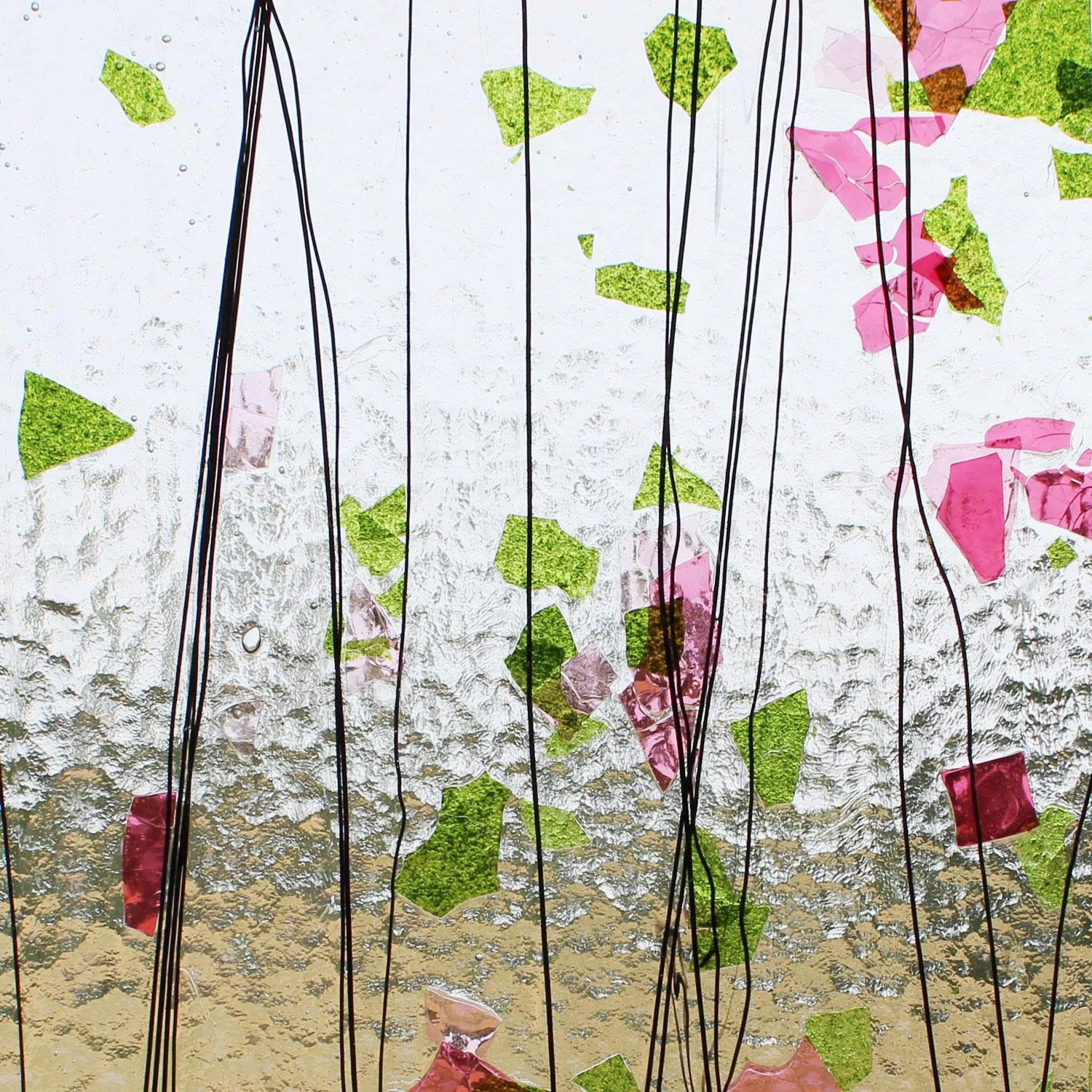 Bullseye Spring Green, Deep Pink And Black On Clear Fracture-Streamer - 90 COE 1 Bullseye Spring Green, Deep Pink And Black On Clear Fracture-Streamer - 90 COE