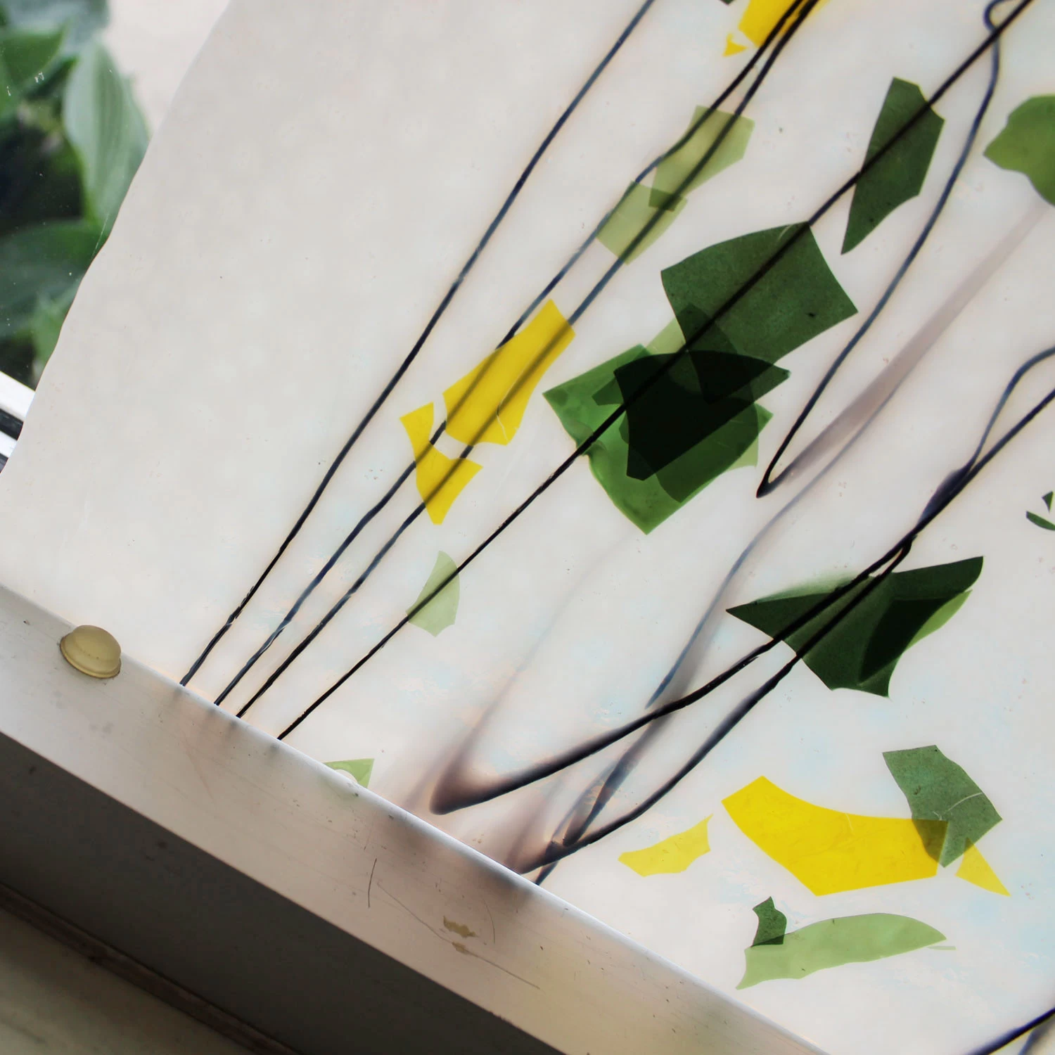 Bullseye Green And Yellow With Black On White Fracture-Streamer - 90 COE 4 Bullseye Green And Yellow With Black On White Fracture-Streamer - 90 COE - Image 4