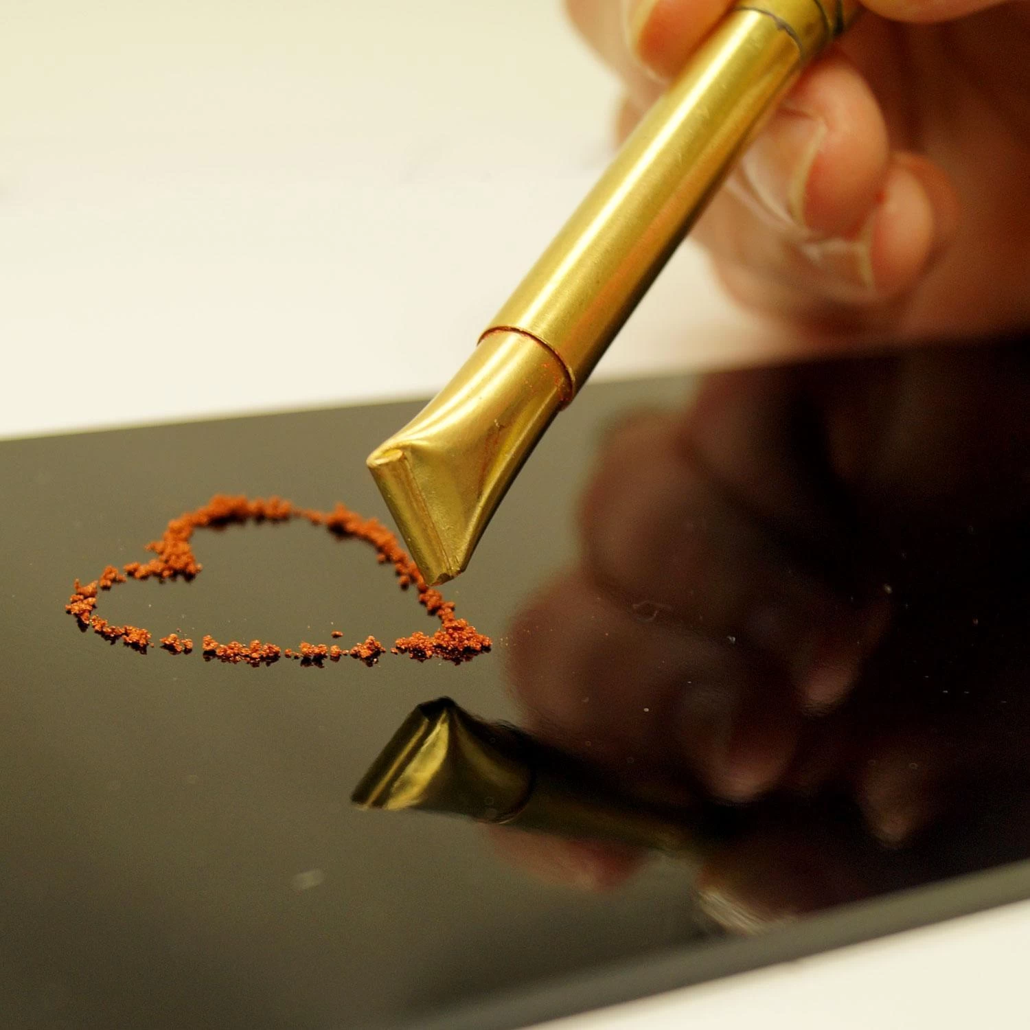 Magna Pearl Silver Mica Powder 1 Oz 4 Magna Pearl Silver Mica Powder 1 Oz - Image 4