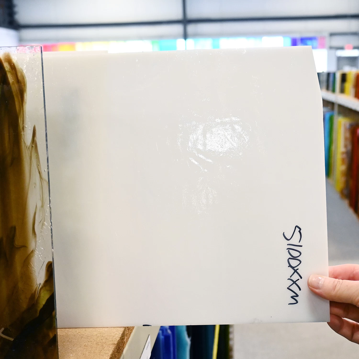 Wissmach White Wispy 4 Wissmach White Wispy - Image 4