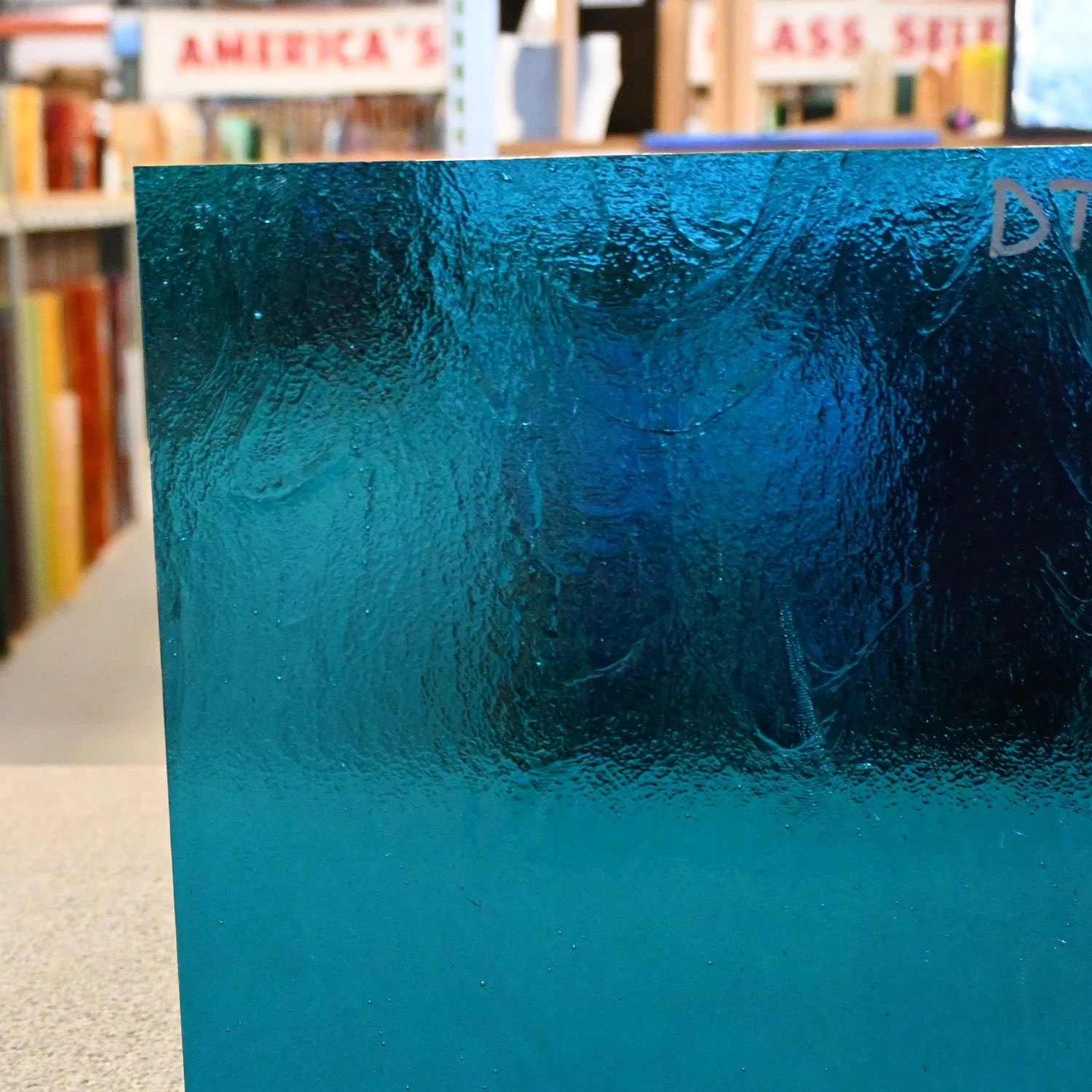 Delphi Superior Blue Raspberry Transparent - 90 COE 5 Delphi Superior Blue Raspberry Transparent - 90 COE - Image 5